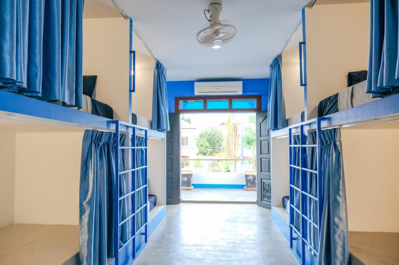 Queentown Hostel Siem Reap Exterior photo